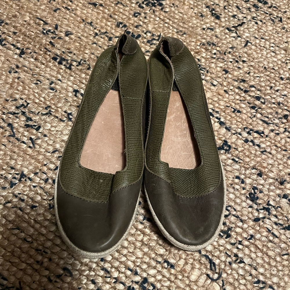 Olukai Lino Shoes Womens 8.5 38.5 Green Pebble Leather Slip On Flats Espadrilles